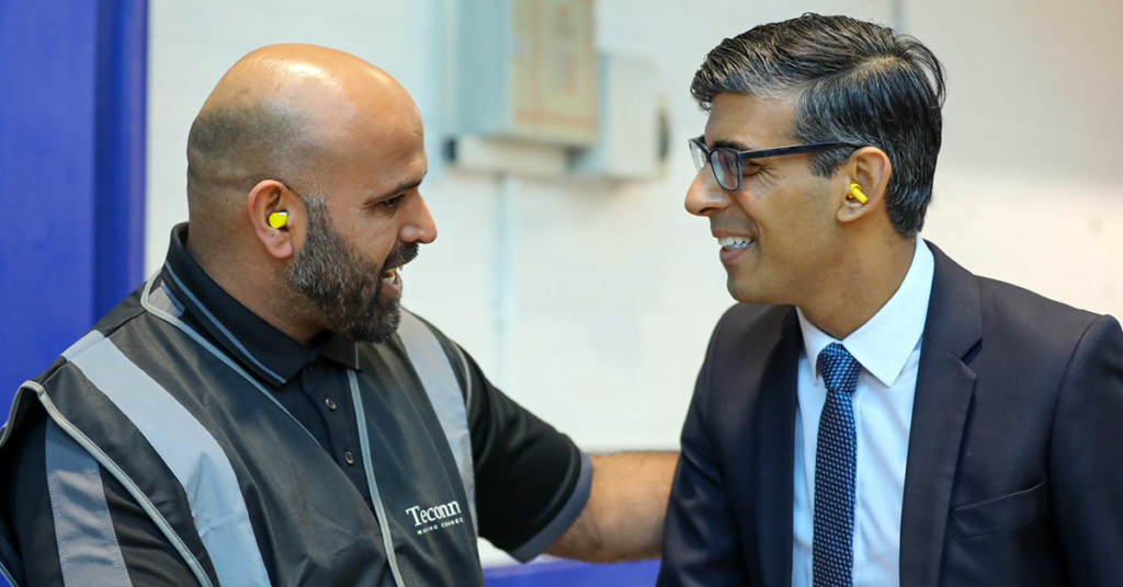 Employee of Teconnex speaks to PM Rishi Sunak.